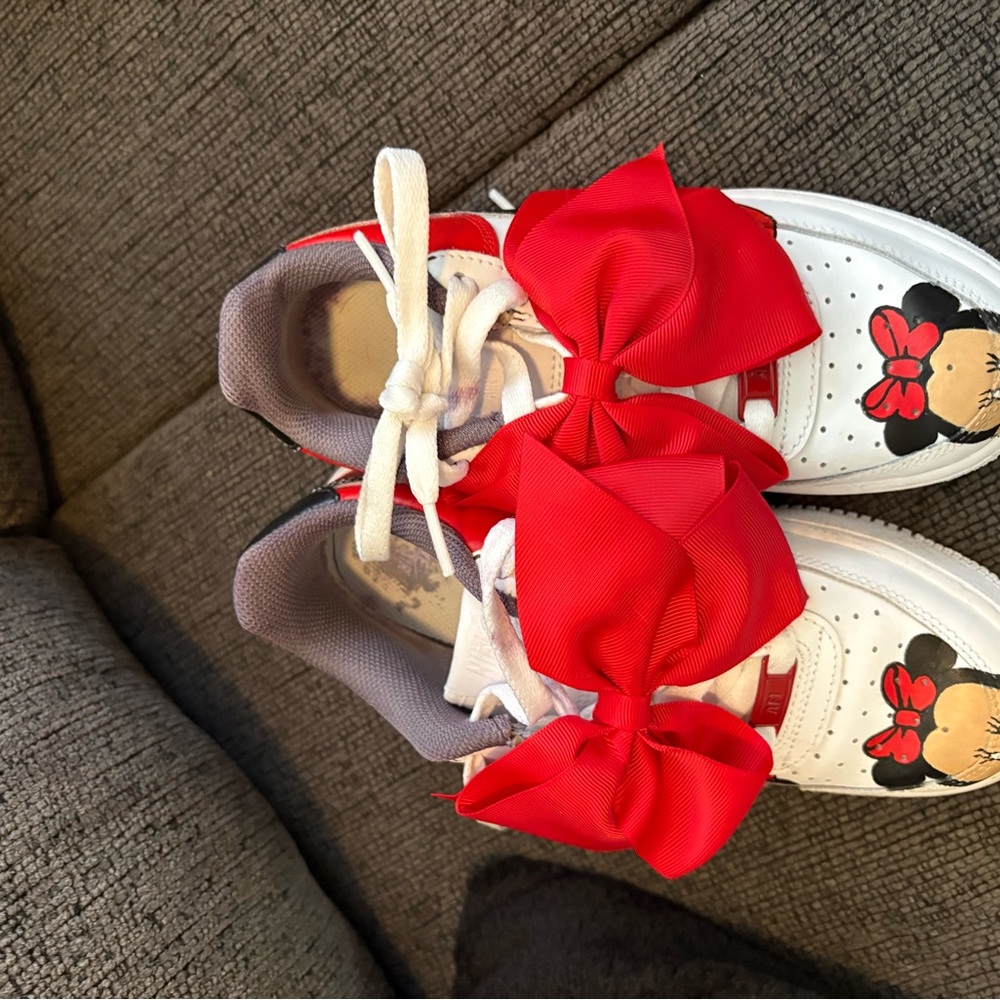 Nike Kids White and Red Minnie Bow Sneakers